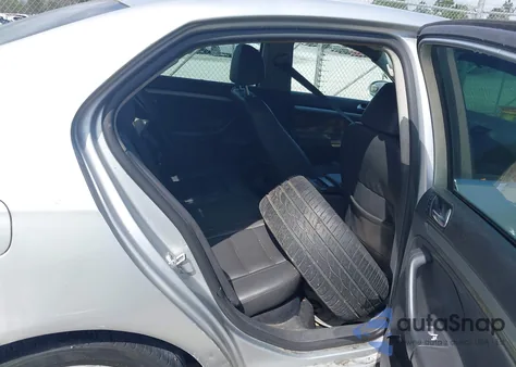 2008 Volkswagen Jetta Se/Sel from USA, damaged, VIN 3VWRM71K38M175935